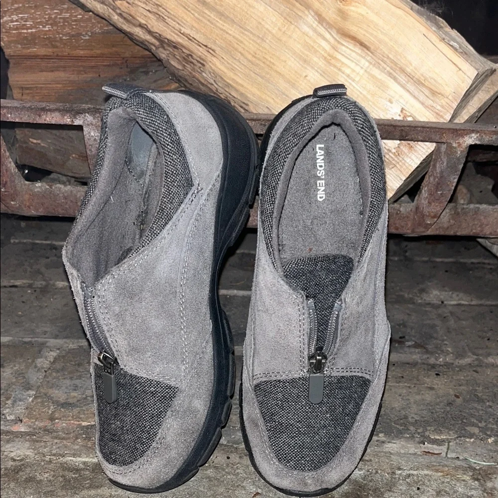 Lands' End Women's Gray and Black Loafers